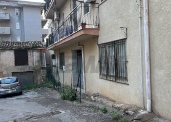 Edificio all\'aperto - Magazzino via Enzo Marinese
2, Termini Imerese - foto 13