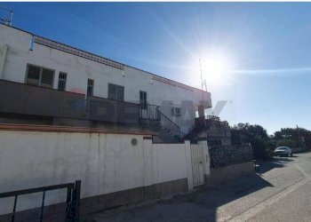 Edificio all\'aperto - Casa indipendente Via del Frassino - C.da S.Maria del Focallo, Ispica - foto 8