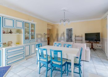 Sala da pranzo - Villa via altofonte
 
221, Palermo - foto 12