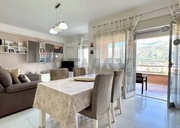 Sala da pranzo - Quadrilocale Via Placido Rizzotto
 
39, Palermo - foto 1