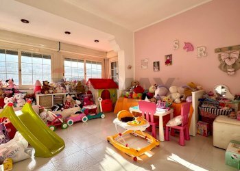 Sala da pranzo - Quadrilocale Via Placido Rizzotto
 
39, Palermo - foto 18
