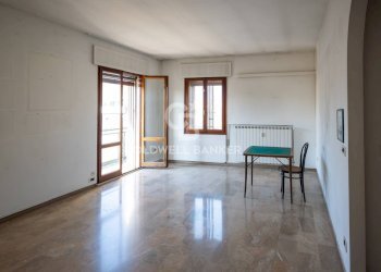 Foto 1 - Quadrilocale Via Amerigo Vespucci
 
1, Venezia - foto 1