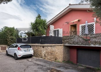 Foto 2 - Bilocale Via Colle Alberta
 
29, Ciampino - foto 2