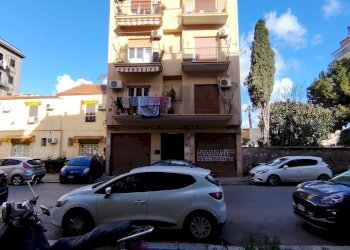 Edificio all\'aperto - Trilocale via Ai  Fossi
 
1/c, Palermo - foto 1