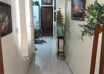 Hall / corridoio - Three-room apartment Via Filippo De Lignamine
 
22, Palermo - photo 11