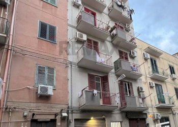 Edificio all\'aperto - Three-room apartment Via Filippo De Lignamine
 
22, Palermo - photo 1