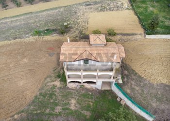 Casa all\'aperto - Casa indipendente contrada tavolato
 
20, Città Sant'Angelo - foto 39