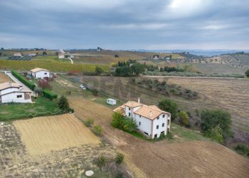 Casa all\'aperto - Casa indipendente contrada tavolato
 
20, Città Sant'Angelo - foto 49