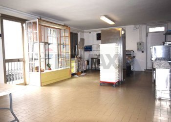 Soggiorno - Locale Commerciale via cornazzano
 
14/15, Sissa Trecasali - foto 4