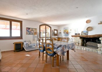 Sala da pranzo - Villa a Schiera Via Nettuno
 
32, Maracalagonis - foto 17