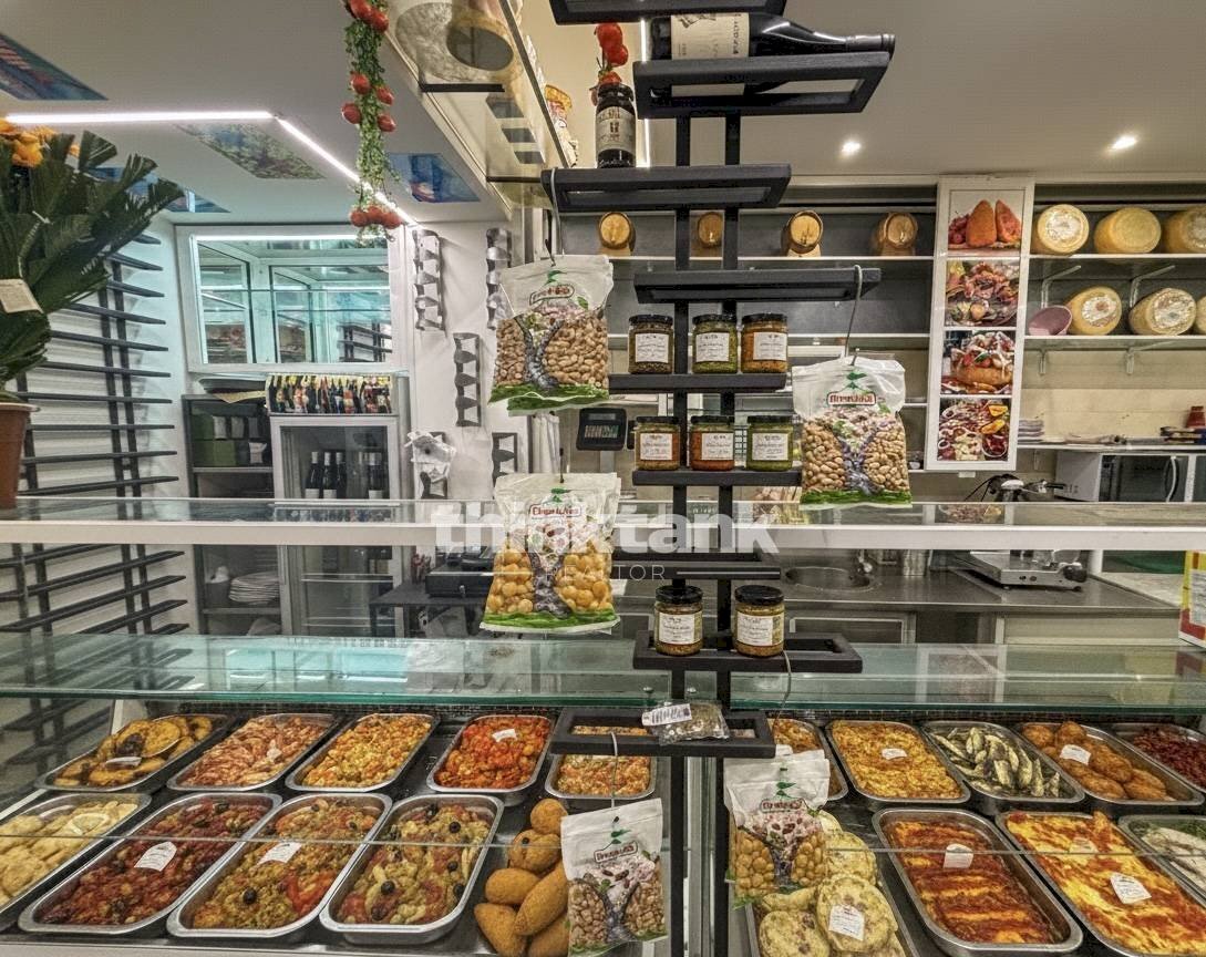 Foto 3 - Commercial Premises corso umberto 1, Siracusa - photo 3