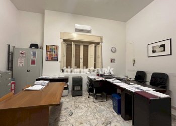 Foto 2 - Locale Commerciale Viale della Regione, Nicolosi - foto 2