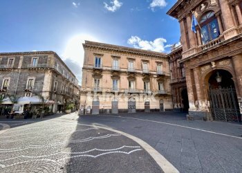 Foto 3 - Stabile - Palazzo Piazza Vincenzo Bellini, Catania - foto 3