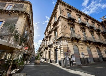 Foto 5 - Stabile - Palazzo Piazza Vincenzo Bellini, Catania - foto 5