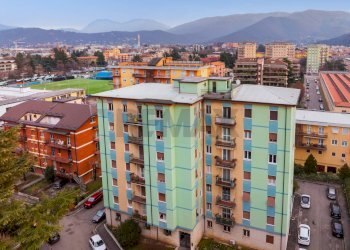 Edificio all\'aperto - Trilocale via Randaccio
 
30, Brescia - foto 1