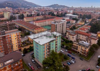 Edificio all\'aperto - Trilocale via Randaccio
 
30, Brescia - foto 4