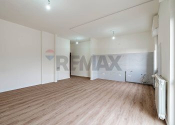 Stanza vuota - Trilocale via Randaccio
 
30, Brescia - foto 10