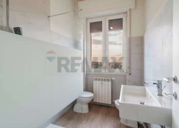 Bagno - Trilocale via Randaccio
 
30, Brescia - foto 22