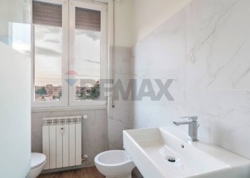 Bagno - Trilocale via Randaccio
 
30, Brescia - foto 25