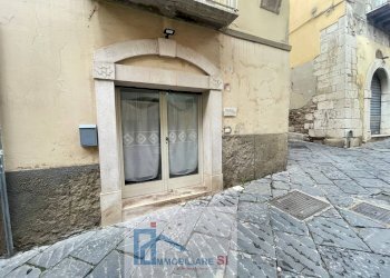 Foto 2 - Locale Commerciale Via Annunziata, Benevento - foto 2