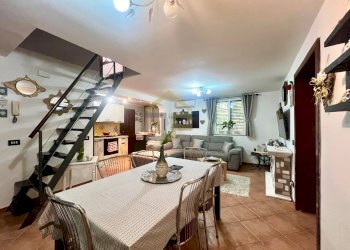 Foto 2 - Quadrilocale Piazza del Noviziato
 
5, Palermo - foto 2