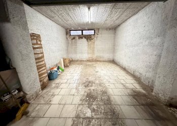 Foto 4 - Box Via Avellino, Caserta - foto 4