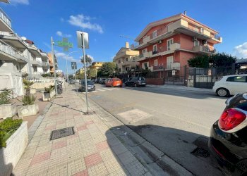 Foto 23 - Negozio Via Leonardo da Vinci, San Nicola la Strada - foto 23