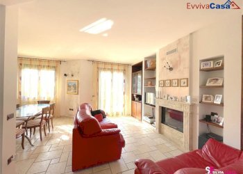 Appartamento Via Berta 6, Ostra - foto 2