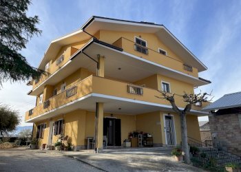 facciata - Appartamento Via Tiburtina Valeria 1, Manoppello - foto 1