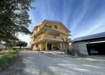 facciata - Appartamento Via Tiburtina Valeria 1, Manoppello - foto 2