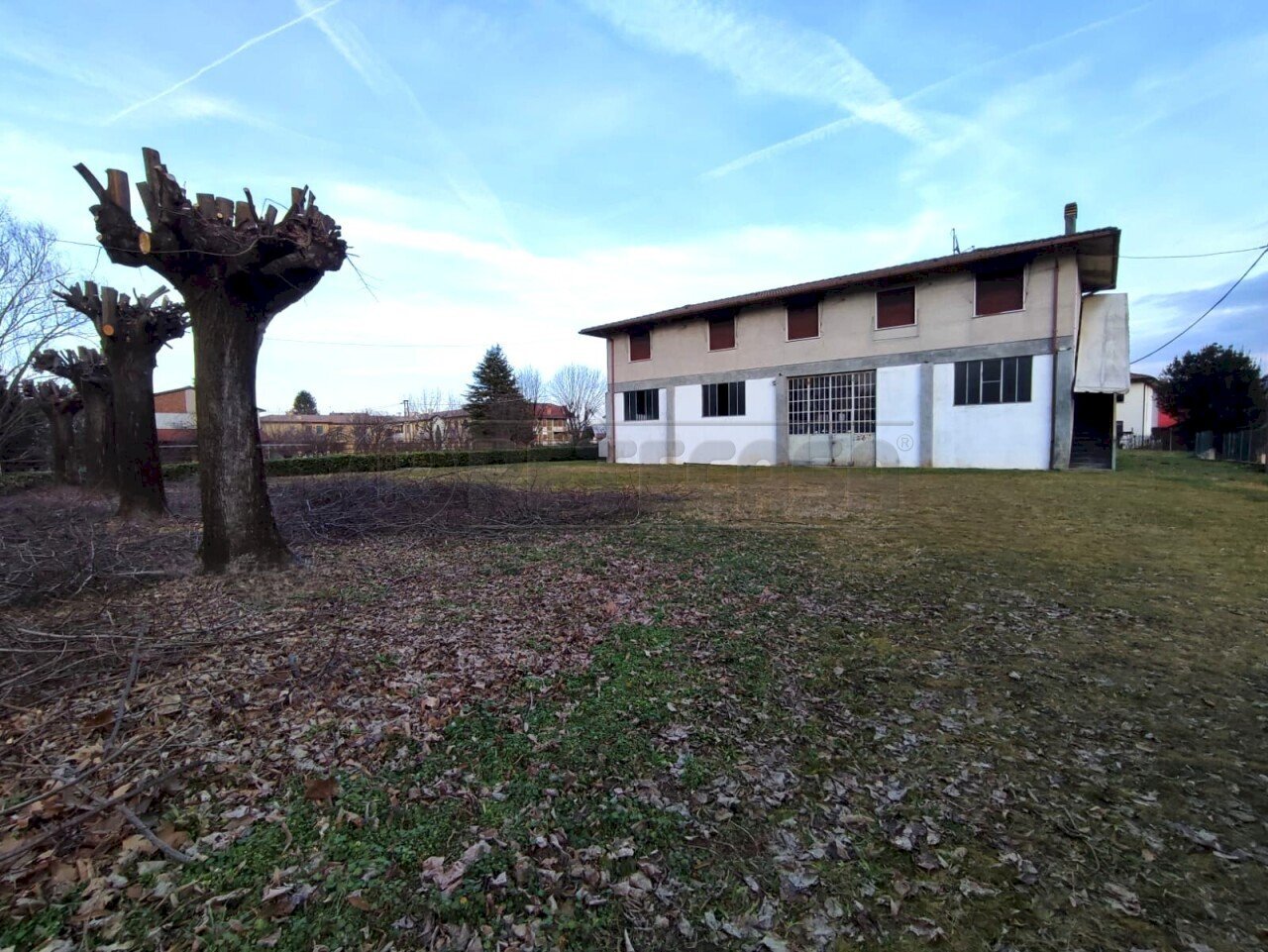 CAPANNONE E APPARTAMENTI - Stabile - Palazzo via veneto 80, Sarego - foto 2