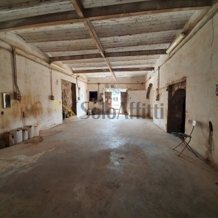 20200924_120736.jpg - Warehouse Via Sciadonna, Frascati - photo 2