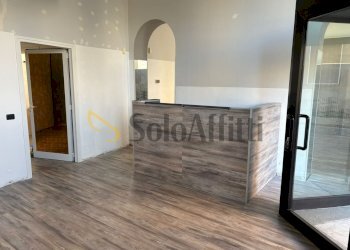 WhatsApp Image 2026-03-18 at 10.05.56 (1).jpeg - Commercial Premises Via dei Mille 11, Busto Arsizio - photo 3