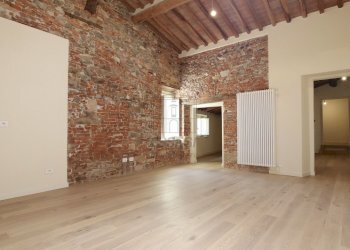 vendesi appartamento con ascensore centro storico - Appartamento Via delle Chiavi D'Oro 21, Lucca - foto 9