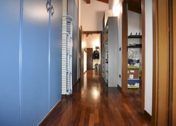 corridoio - Three-room apartment Via Giacomo Matteotti 189, San Pietro in Casale - photo 16