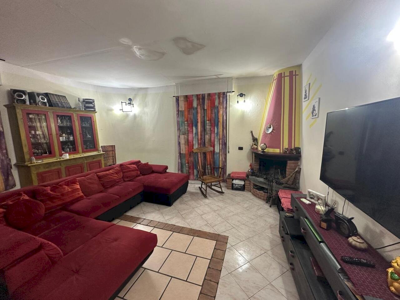 ve1.jpg - Four-room apartment Vezzano Ligure - photo 1