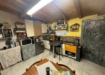 ve23.jpg - Quadrilocale Vezzano Ligure - foto 21