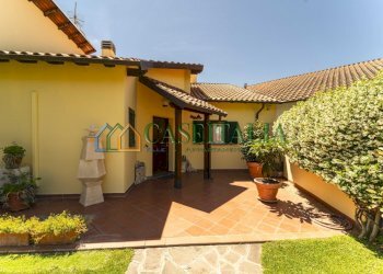 TNY09477.jpg - Villa Cisano sul Neva - foto 8