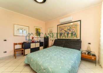 TNY09425.jpg - Villa Cisano sul Neva - foto 22