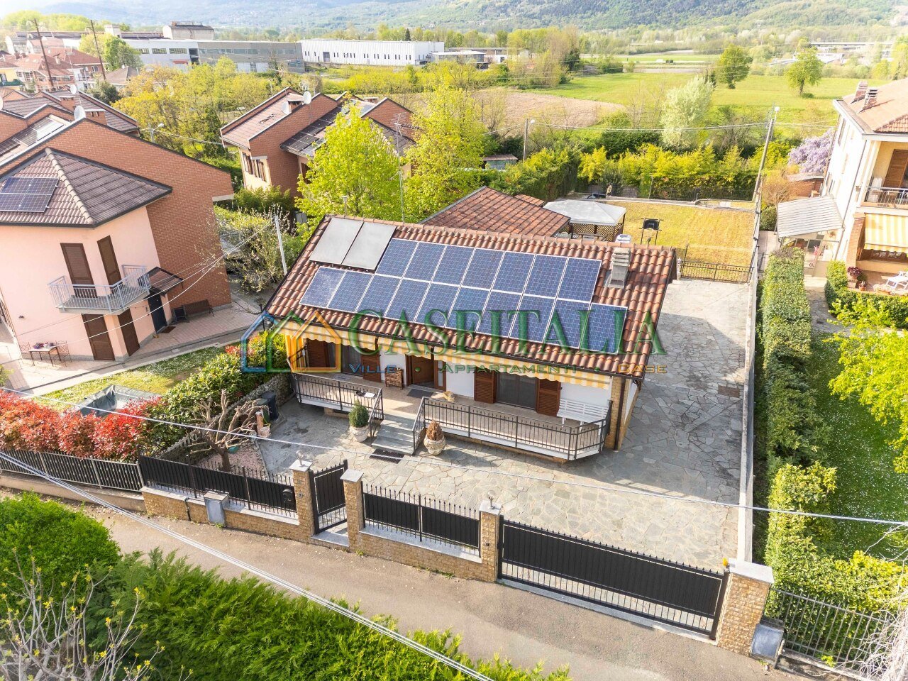 photo_5787449959161907943_w (1).jpg - Villa Strada Ponata 7, Rosta - foto 1