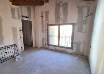 20250331_114010.jpg - Trilocale via mazzini 10, Langhirano - foto 7