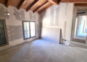20250331_113613 - Trilocale via mazzini 10, Langhirano - foto 11
