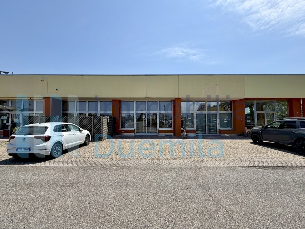 1 - Commercial Premises Sant'Agata Bolognese - photo 1