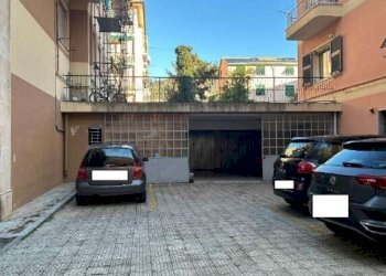 3.jpg - Box all'asta Via Nicola Fabrizi 88 R, Genova (zona Quarto) - foto 2