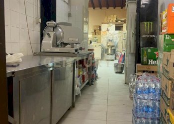 WhatsApp Image 2026-01-27 at 14.00.53.jpeg - Locale Commerciale via zia lisa 181, Catania - foto 2