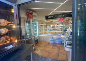 WhatsApp Image 2026-01-27 at 14.00.53 (5).jpeg - Locale Commerciale via zia lisa 181, Catania - foto 6