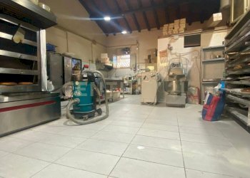 WhatsApp Image 2026-01-27 at 14.00.54 (5).jpeg - Locale Commerciale via zia lisa 181, Catania - foto 18