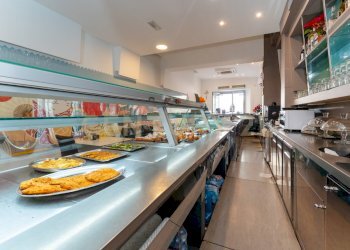 Bar Via V.Giuffrida 33 (15).jpg - Ristorante Via Vincenzo Giuffrida snc, Catania - foto 16