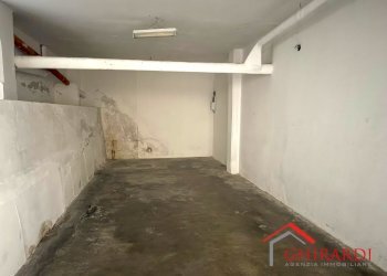 2.1 BOX.jpeg - Box VIA S. ALBERTO  17B, Genova (zona Sestri Ponente) - foto 4