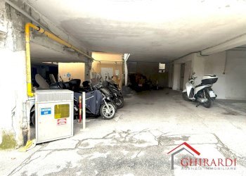 3.3 ESTERNO.jpeg - Box VIA S. ALBERTO  17B, Genova (zona Sestri Ponente) - foto 8